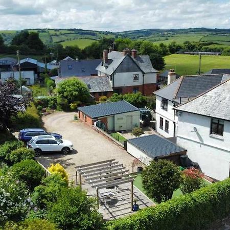 Exmoor House Acomodação com café da manhã Wheddon Cross Exterior foto